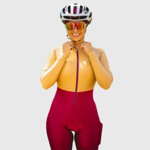 Macaquinho Vermelho Marsala com Dourado